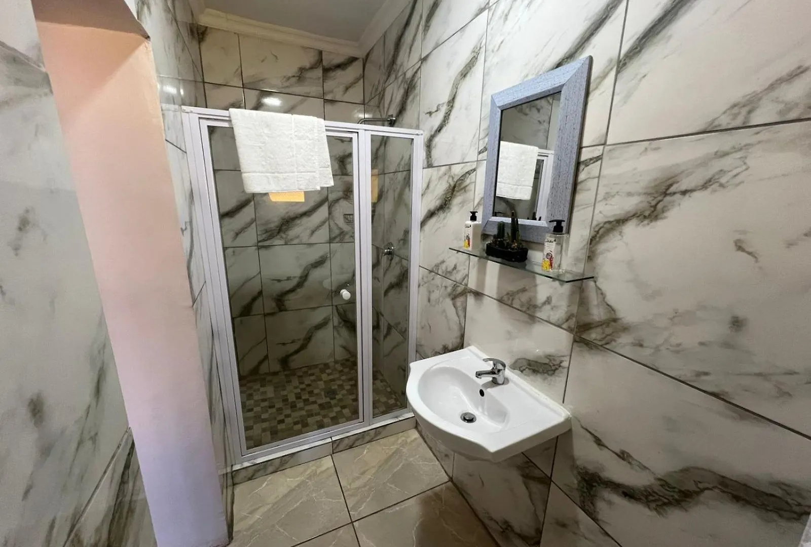 La Vida Guest House Bellville
